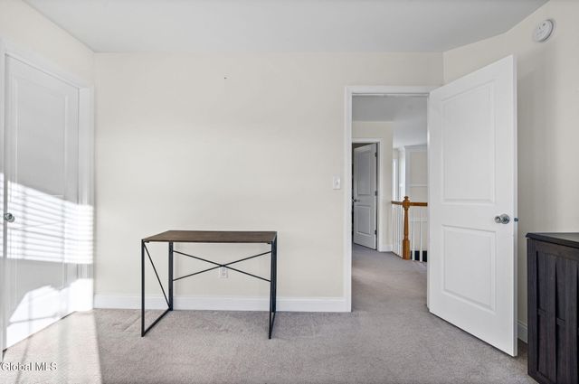 256 N Alandale Avenue, Niskayuna, NY 12304