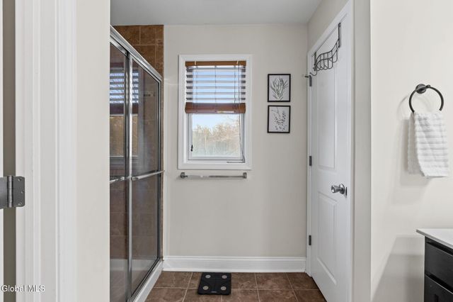 256 N Alandale Avenue, Niskayuna, NY 12304