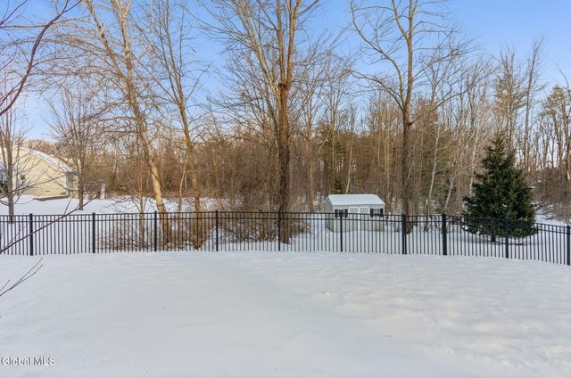 256 N Alandale Avenue, Niskayuna, NY 12304