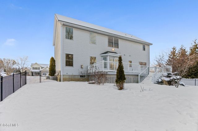 256 N Alandale Avenue, Niskayuna, NY 12304