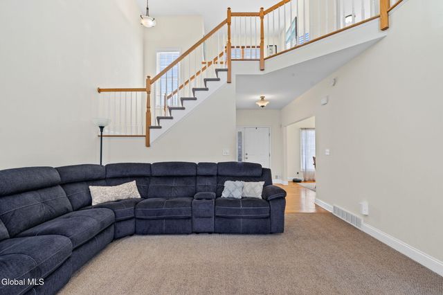 256 N Alandale Avenue, Niskayuna, NY 12304