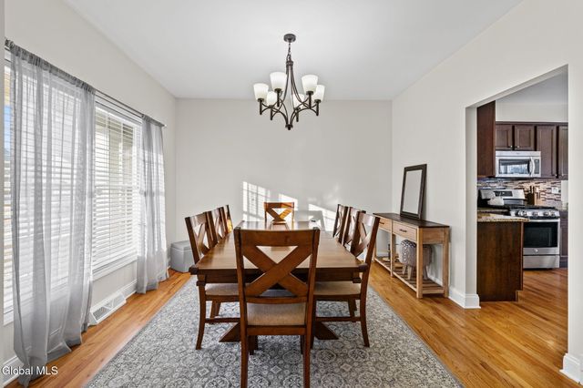 256 N Alandale Avenue, Niskayuna, NY 12304