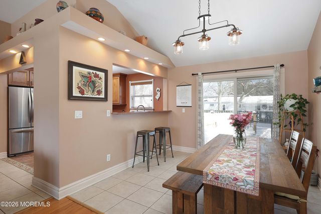 9 Center Place, Toms River, NJ 08753