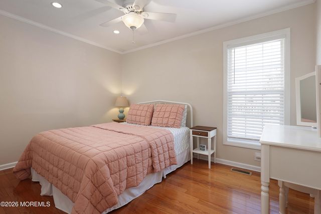 9 Center Place, Toms River, NJ 08753