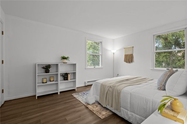 16 College Lane, Barrington, RI 02806