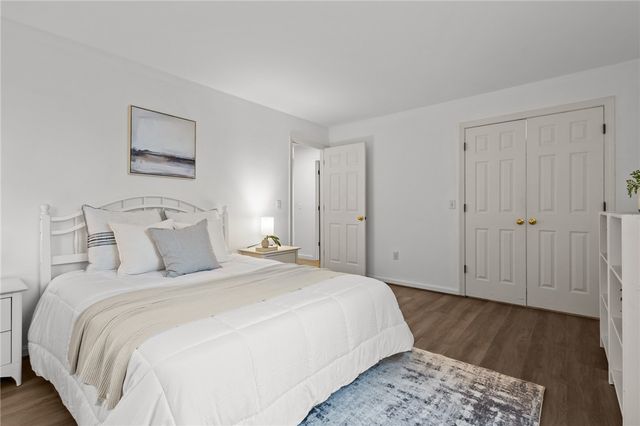 16 College Lane, Barrington, RI 02806