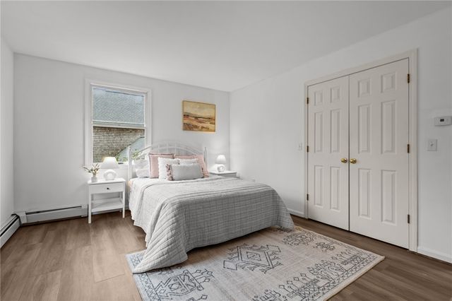 16 College Lane, Barrington, RI 02806