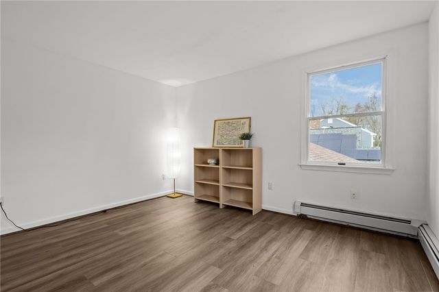 16 College Lane, Barrington, RI 02806