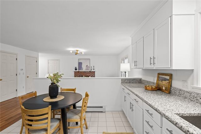 16 College Lane, Barrington, RI 02806