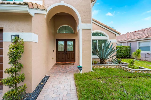 1551 NW 132ND Avenue, Pembroke Pines, FL 33028