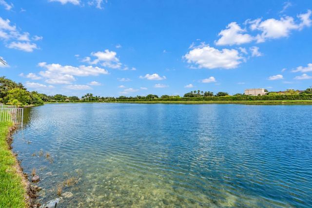 1551 NW 132ND Avenue, Pembroke Pines, FL 33028