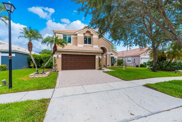 1551 NW 132ND Avenue, Pembroke Pines, FL 33028