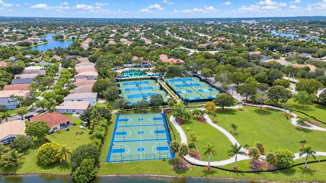 1551 NW 132ND Avenue, Pembroke Pines, FL 33028