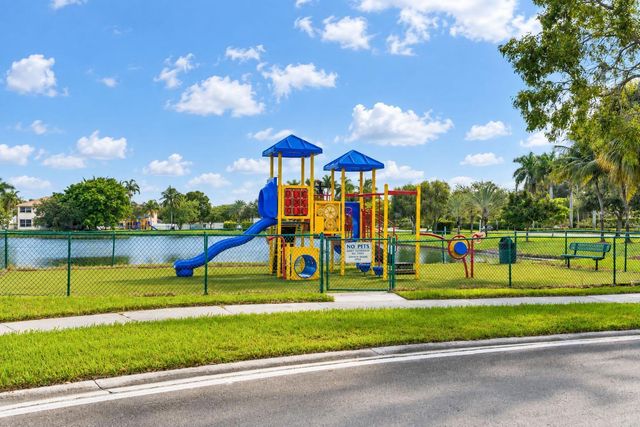 1551 NW 132ND Avenue, Pembroke Pines, FL 33028