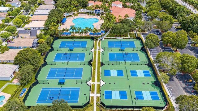 1551 NW 132ND Avenue, Pembroke Pines, FL 33028