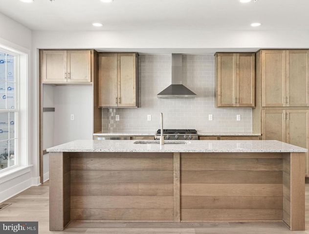 8 SILO ST, Carlisle, PA 17015