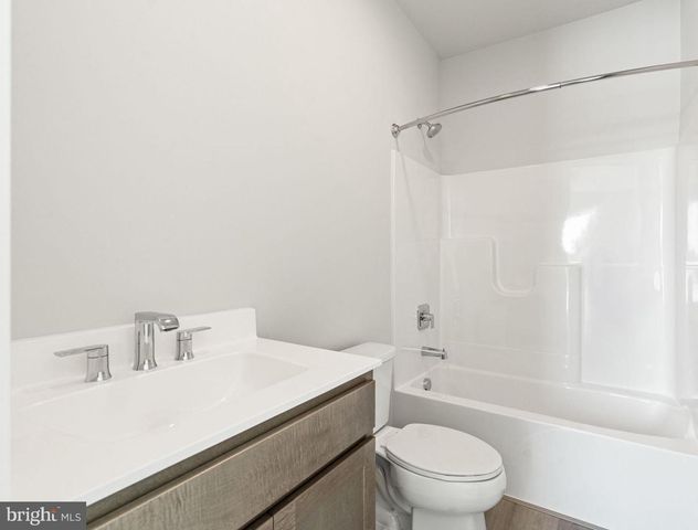 8 SILO ST, Carlisle, PA 17015