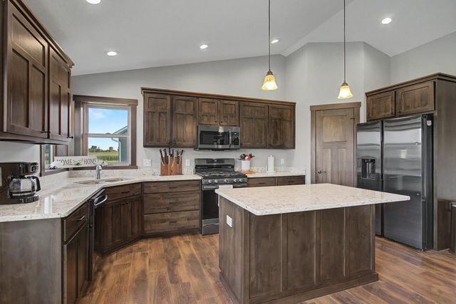 1763 Otter Way, New Richmond, WI 54017