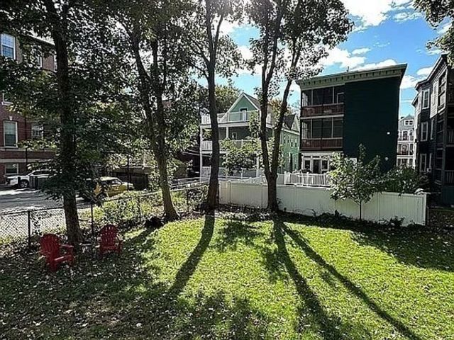 18 Hewlett Street 1, Boston, MA 02131