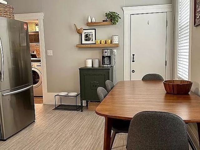 18 Hewlett Street 1, Boston, MA 02131