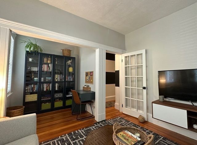 18 Hewlett Street 1, Boston, MA 02131