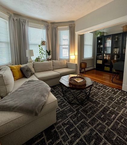 18 Hewlett Street 1, Boston, MA 02131
