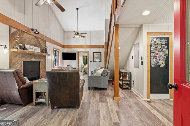 54 Dixon Lane, Clayton, GA 30525