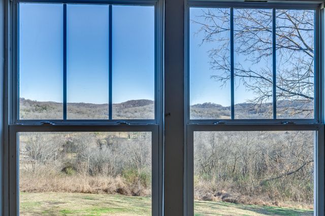 1707 New Highway 7, Columbia, TN 38401