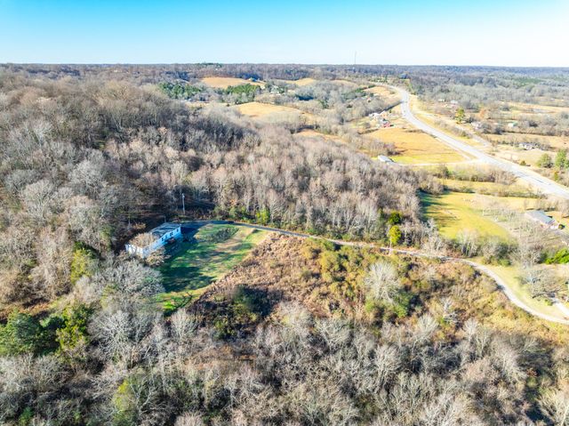 1707 New Highway 7, Columbia, TN 38401