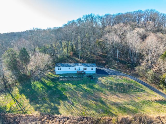 1707 New Highway 7, Columbia, TN 38401