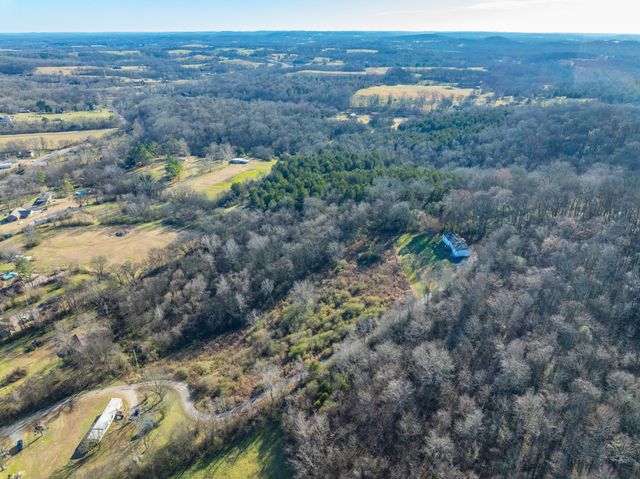 1707 New Highway 7, Columbia, TN 38401