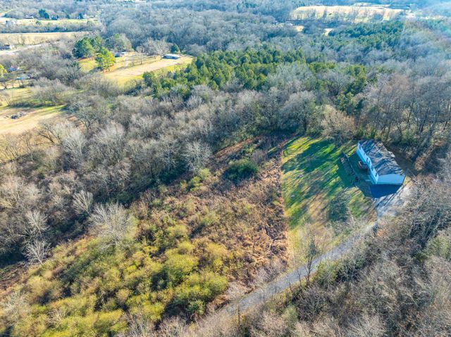 1707 New Highway 7, Columbia, TN 38401