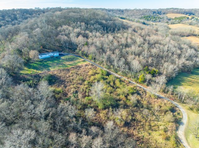 1707 New Highway 7, Columbia, TN 38401