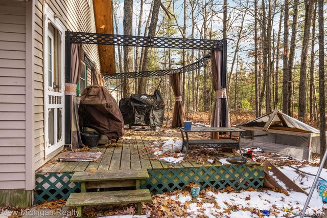 5987 Hillside Drive, Greenwood Township, MI 49756