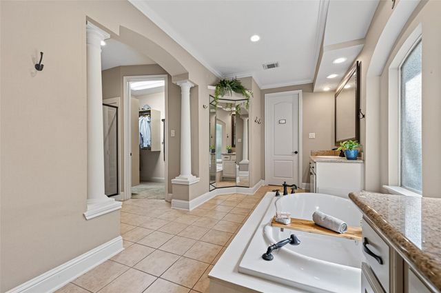 2007 Cliff Manor Drive, Conroe, TX 77304