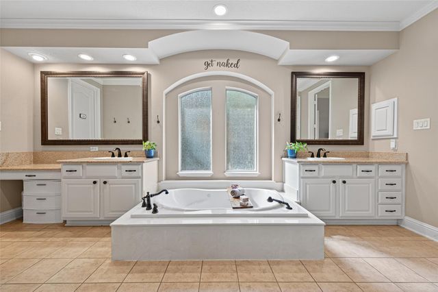 2007 Cliff Manor Drive, Conroe, TX 77304