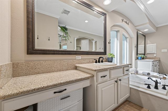 2007 Cliff Manor Drive, Conroe, TX 77304