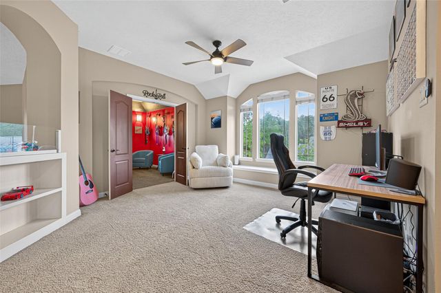 2007 Cliff Manor Drive, Conroe, TX 77304