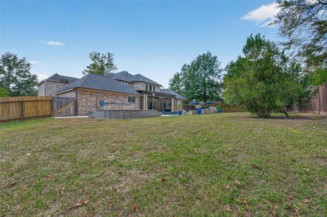 2007 Cliff Manor Drive, Conroe, TX 77304