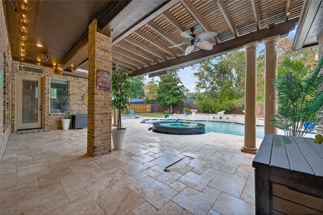 2007 Cliff Manor Drive, Conroe, TX 77304