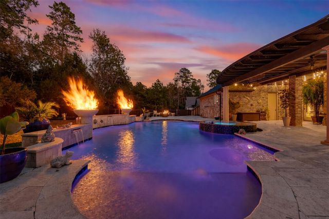 2007 Cliff Manor Drive, Conroe, TX 77304