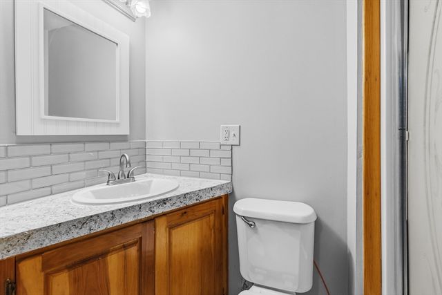 96 Locust St, New Bedford, MA 02740