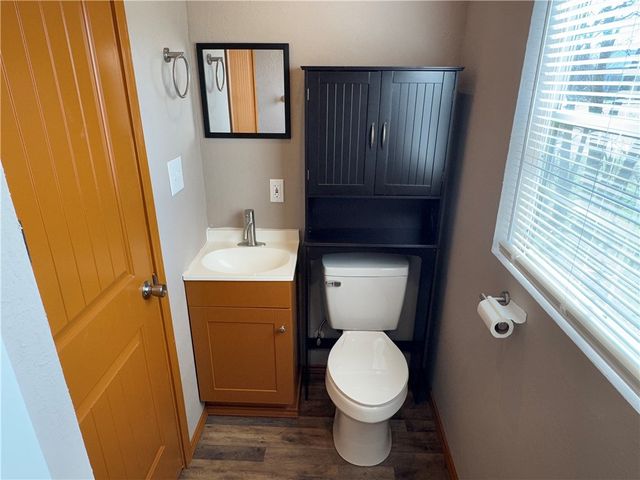 400 E Mignonette Street, Kosse, TX 76653