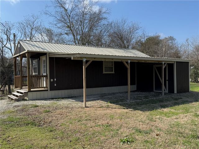 400 E Mignonette Street, Kosse, TX 76653