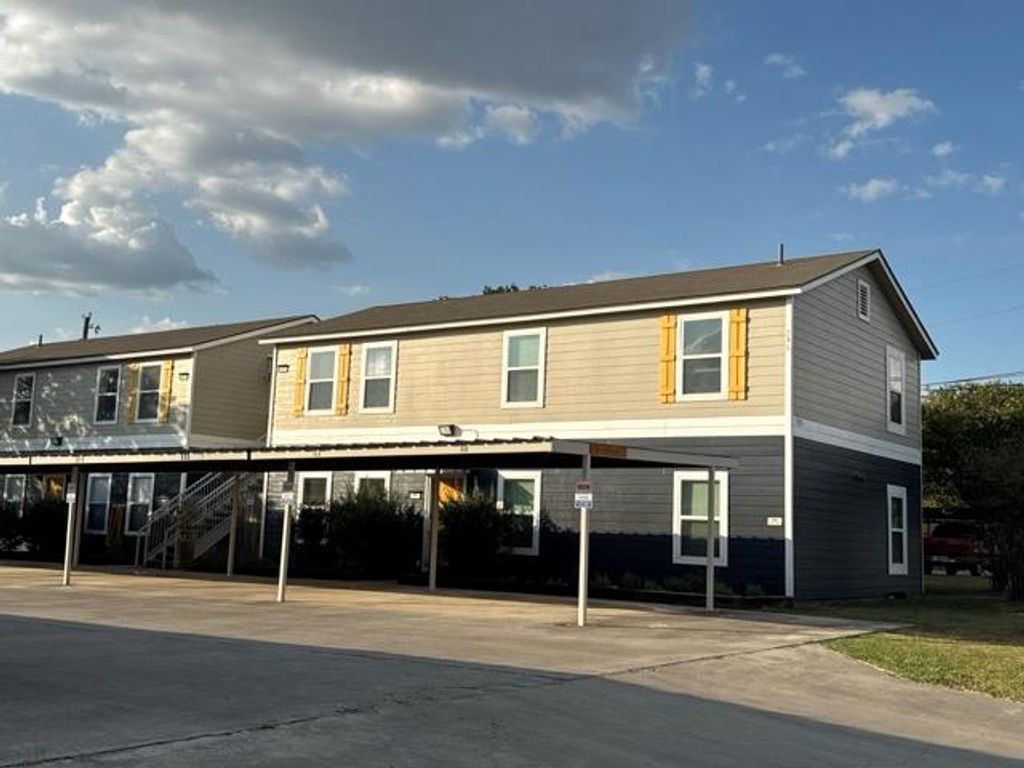 755 River RD 1421, San Marcos, TX 78666