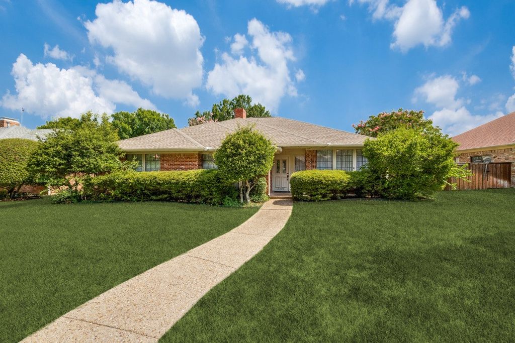 2506 Bluebonnet Drive, Richardson, TX 75082