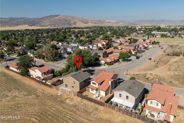1109 Elm Street, Tehachapi, CA 93561