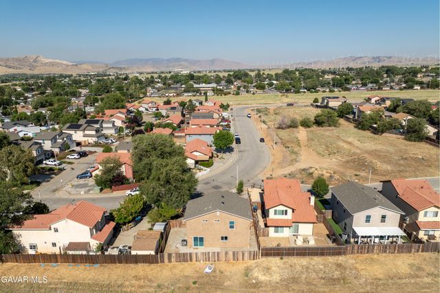 1109 Elm Street, Tehachapi, CA 93561