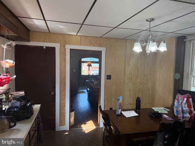 28 E FRONT ST, Mohnton, PA 19540