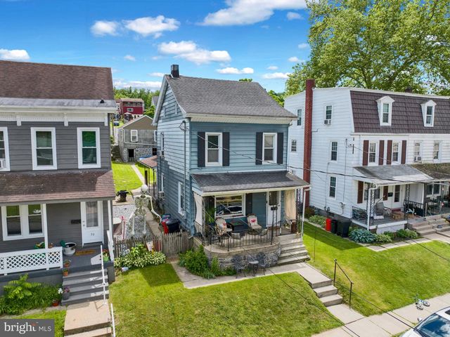 28 E FRONT ST, Mohnton, PA 19540